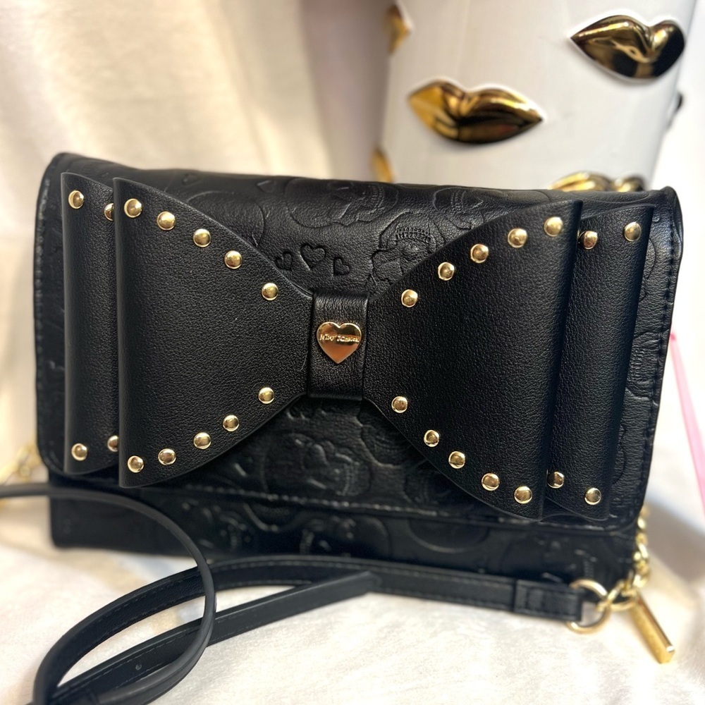 Betsey Johnson Black and Gold Crossbody Bag - Picture 6 of 14